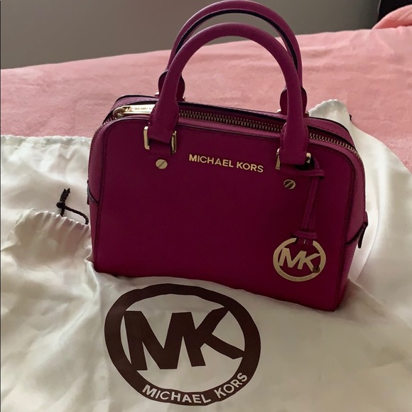 Michael Kors bag - Picture 1 of 1